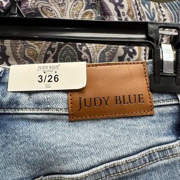 Judy Blue Light Wash Flare Jeans - Style # 88766 - Picture 6 of 6